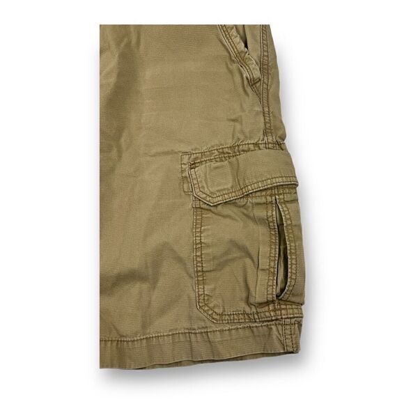 Eddie Bauer Cargo Shorts Size 35 - Picture 2 of 8